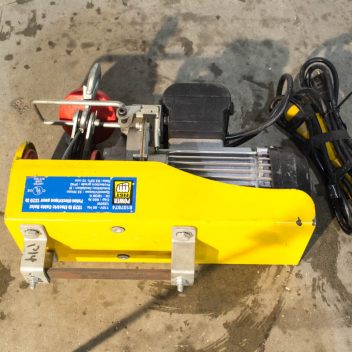 1320lbs Electric Cable Hoist