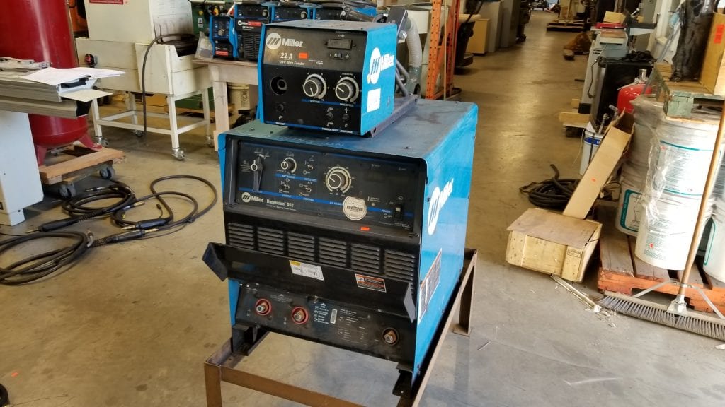 Miller Dimension 302 cc/cv dc welding power source