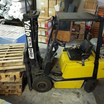 Yale GLP040AFNUAE085 LPG 4000 lb Forklift