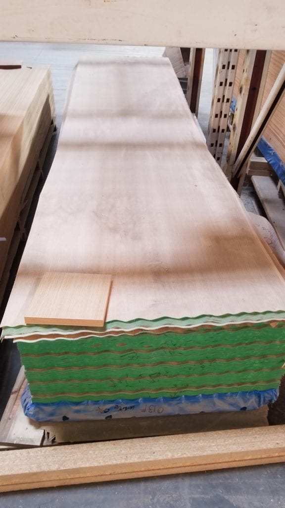 587-53 Rift Red Oak