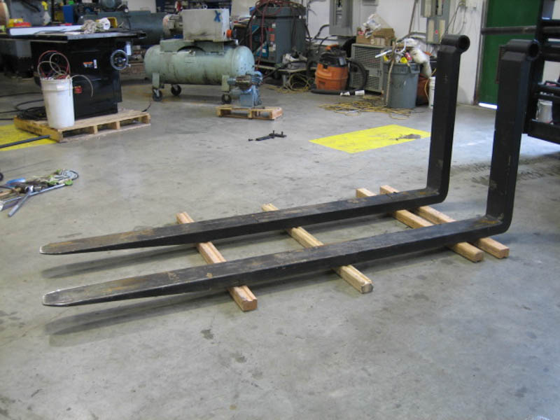 NEW 96L x 6W x 2 1/2 T” pin type 18,000 lbs Capacity forks