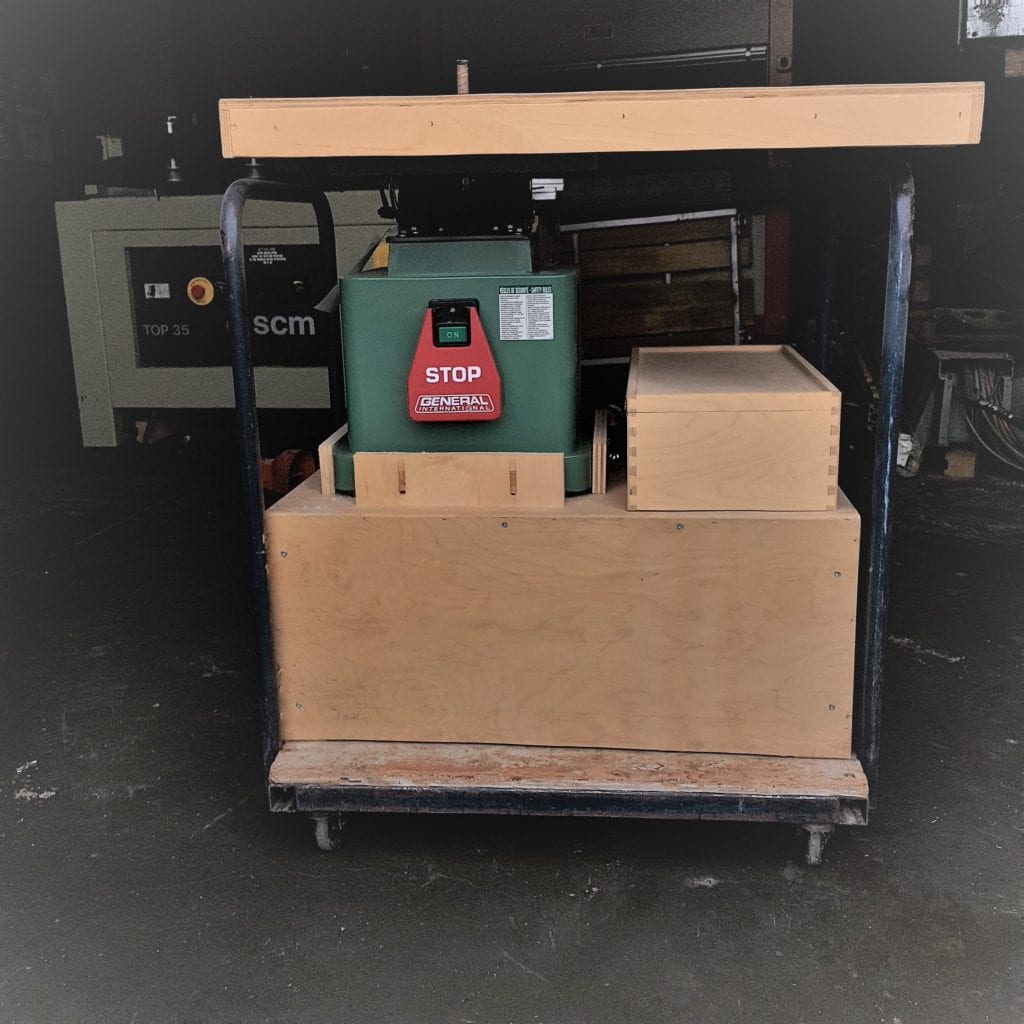 General 15-220M1 Oscillating Spindle Sander