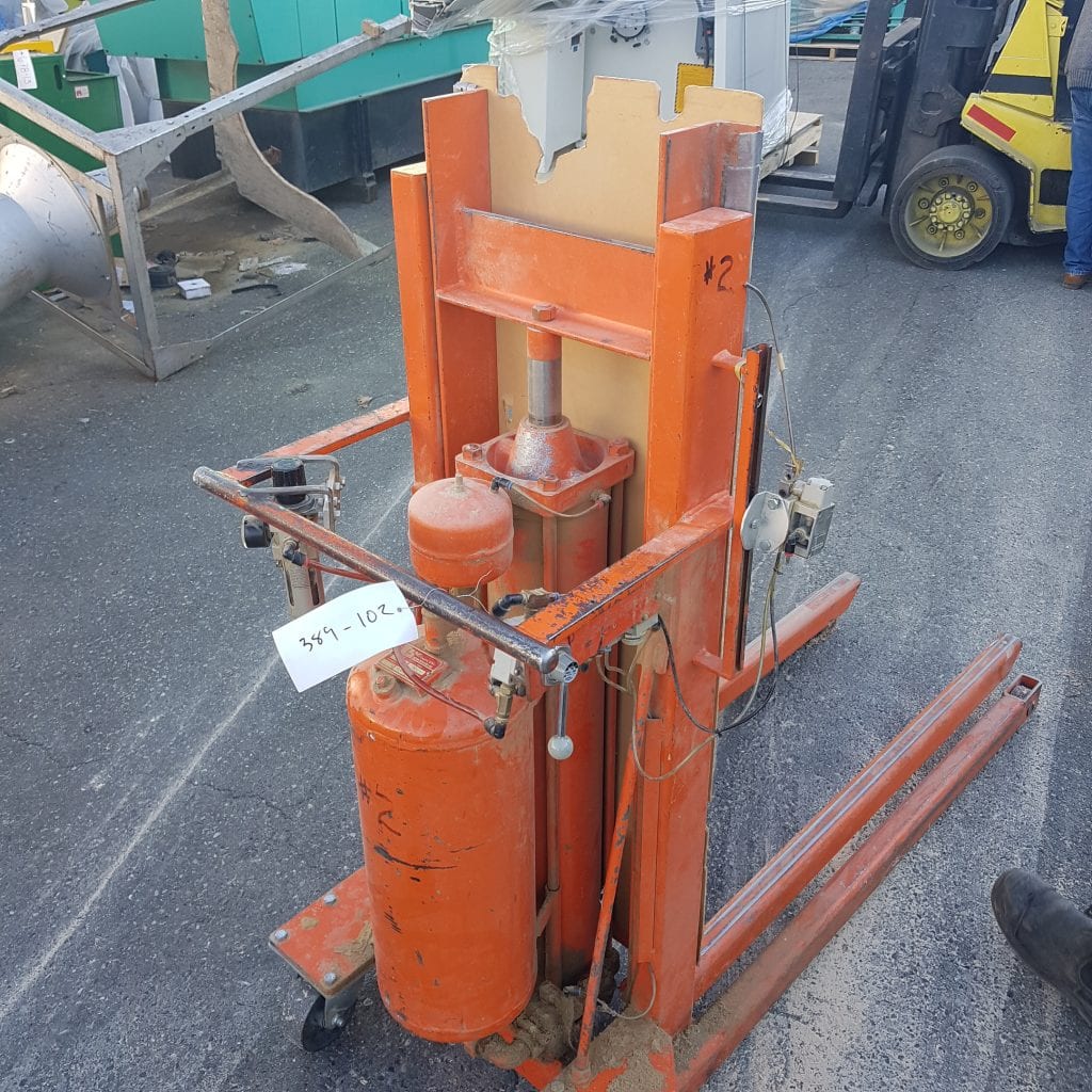 Pallet Lift