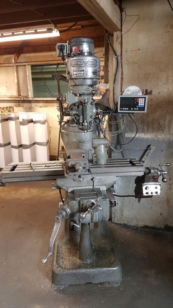 Bridgeport Knee Mill