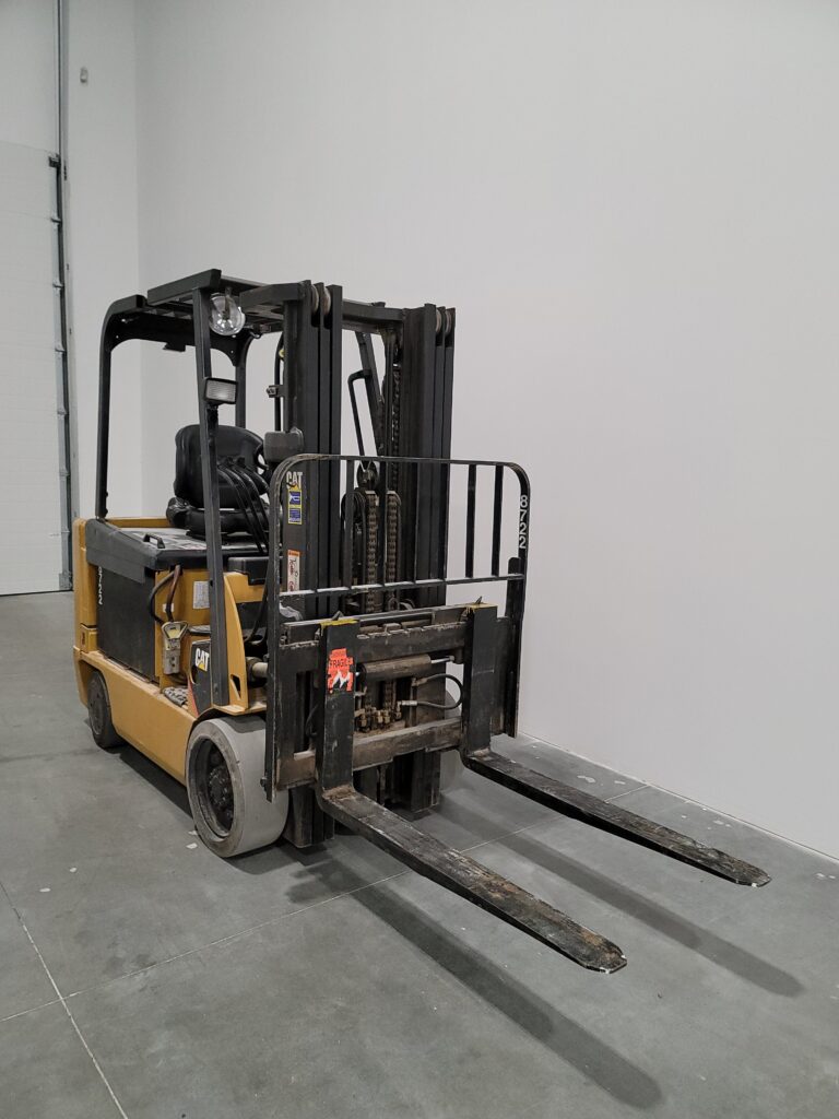 Used CAT E6000 Electric Forklift