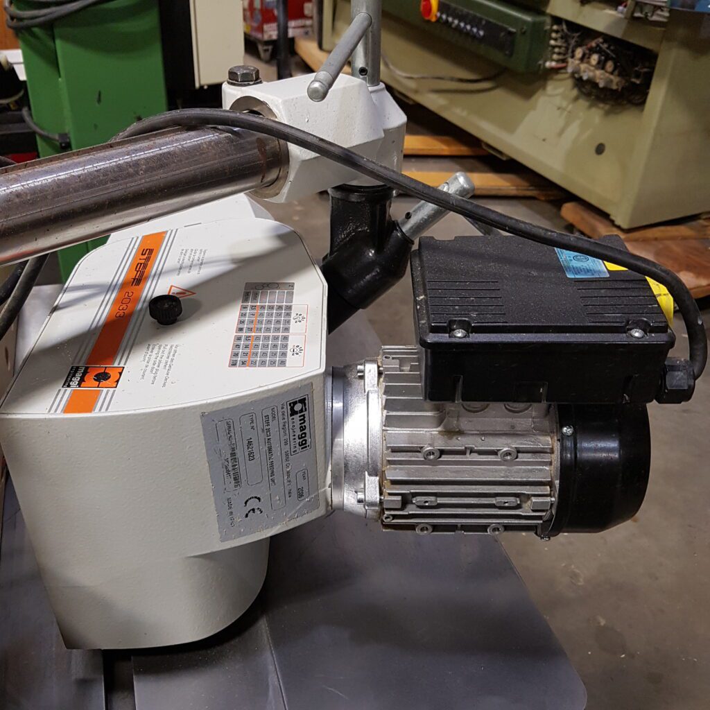 Used Maggi Steff 2033 Power Feeder