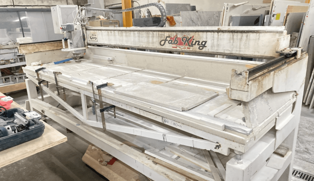 2016 Rye Corp. Fab King 128 Bed Commercial Milling Center