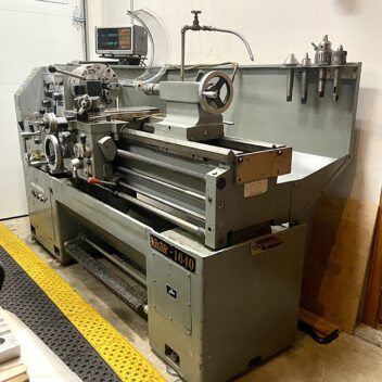 Victor 1640 Lathe