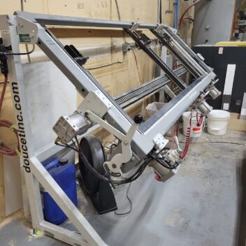 Doucet SDM+ 1-3-96 Door Clamp