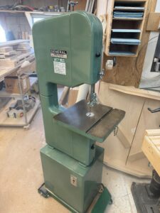 General 490 Bandsaw