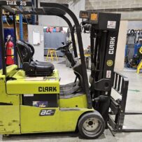Clark TMX25 Forklift