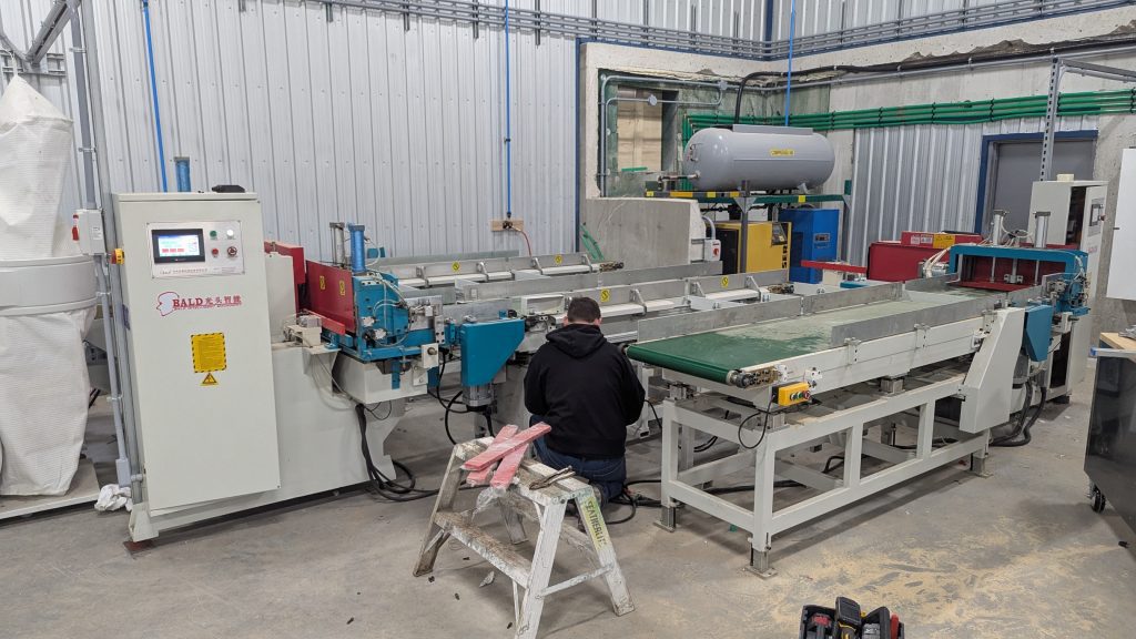 Bald Intelligent Finger Joint Line